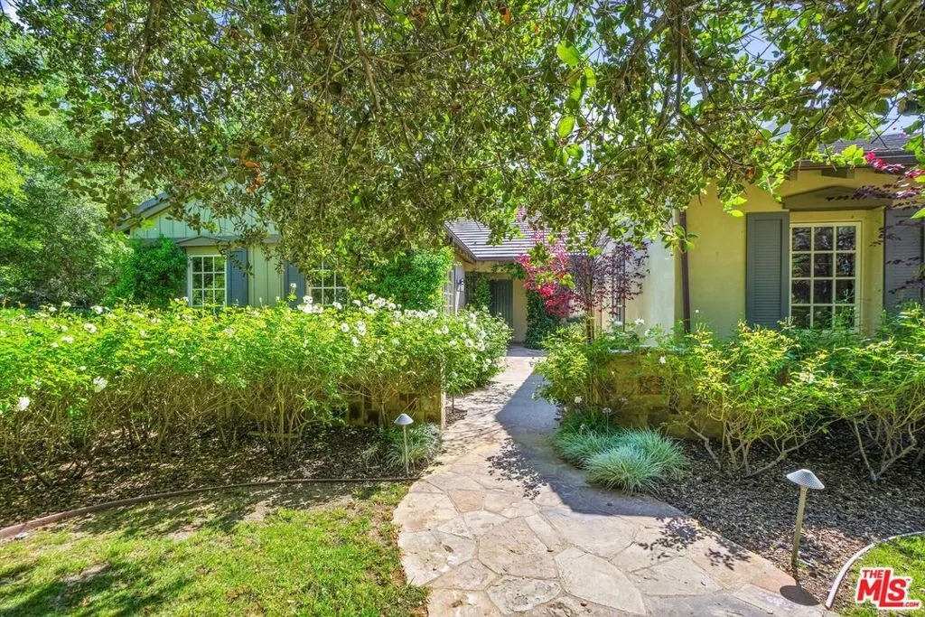 29734 Mulholland Highway, Agoura Hills, California 91301 home-pic-0